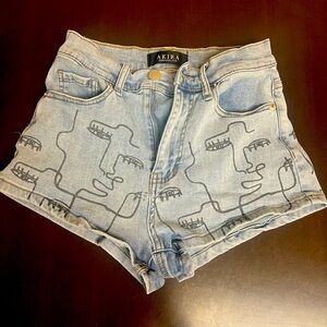 Akira shorts size S
